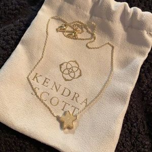 Kendra Scott necklace